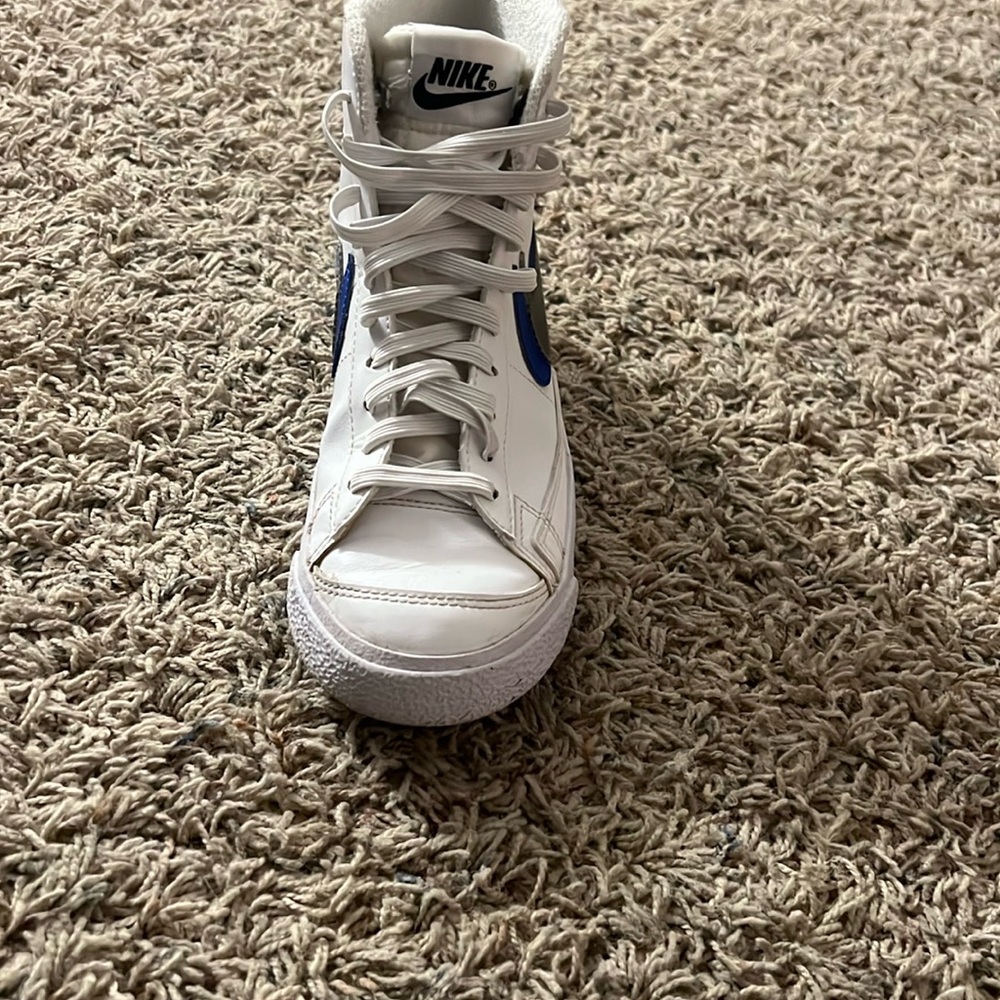 Nike White and Blue High-Top Sneakers - Picture 4 of 5